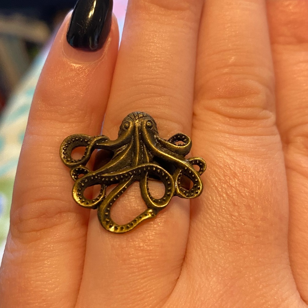 Octopus ring